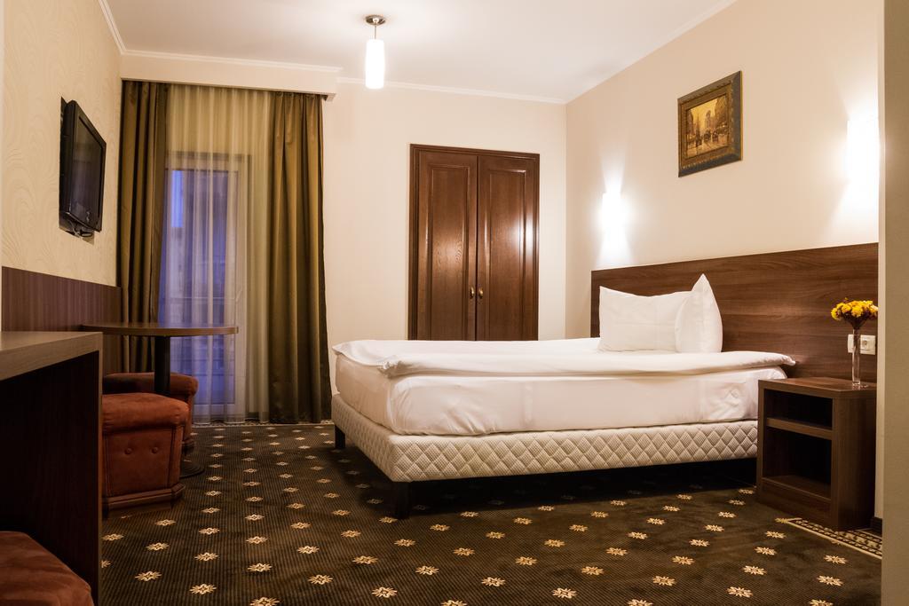 Hotel Hermes Alba Iulia Extérieur photo