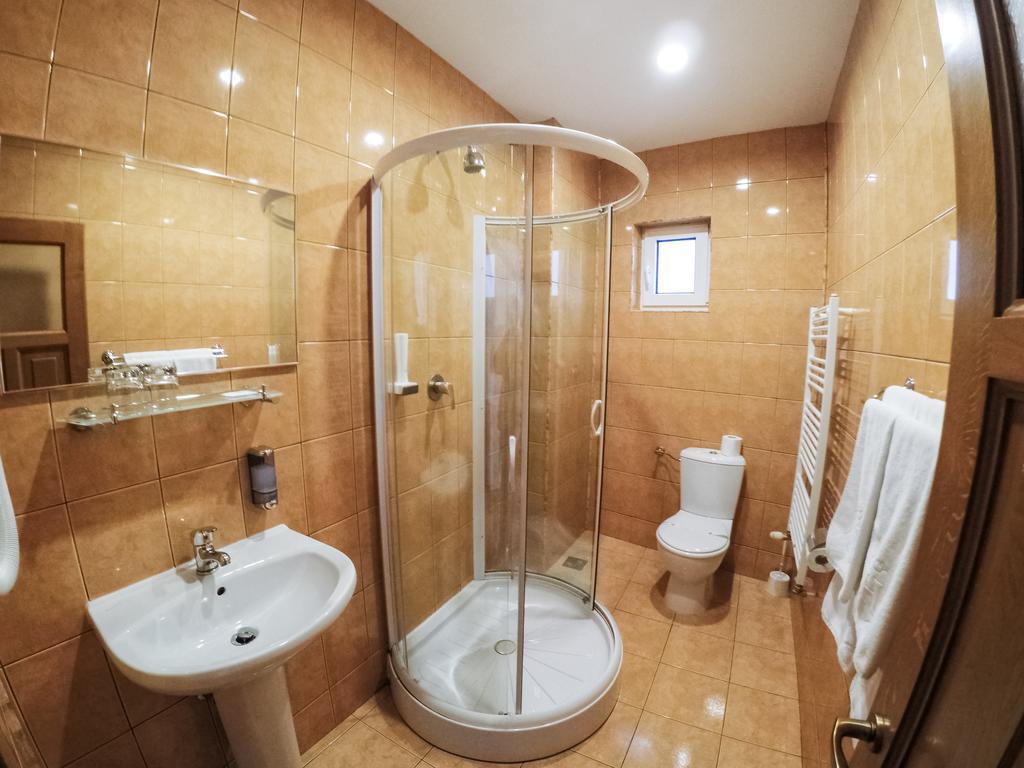 Hotel Hermes Alba Iulia Extérieur photo