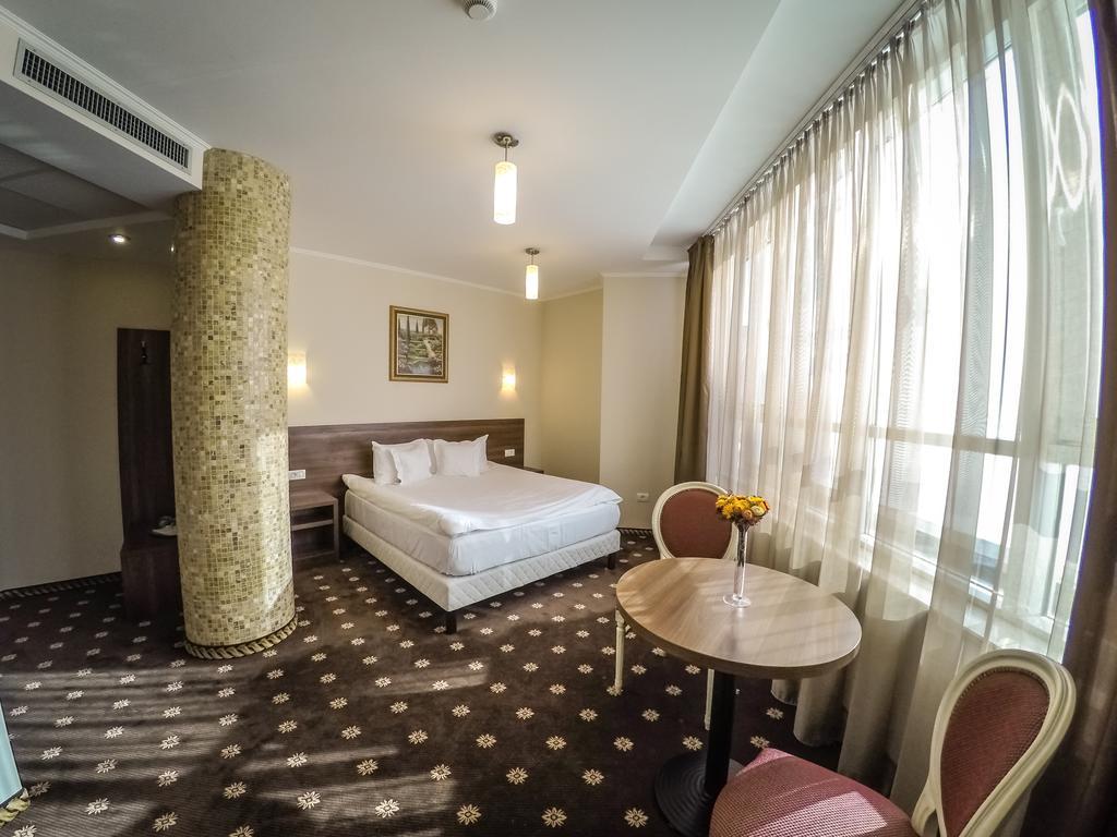 Hotel Hermes Alba Iulia Extérieur photo